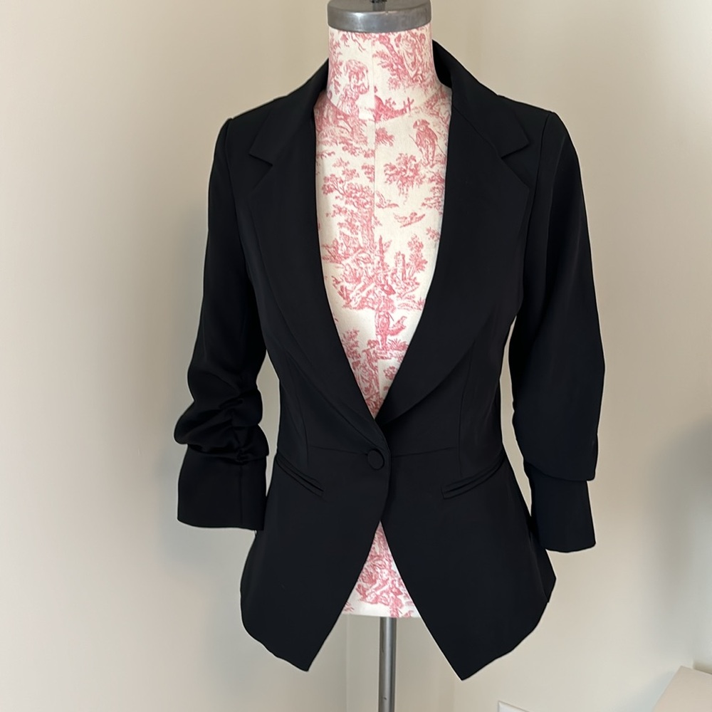 Olive Olivia Black Blazer